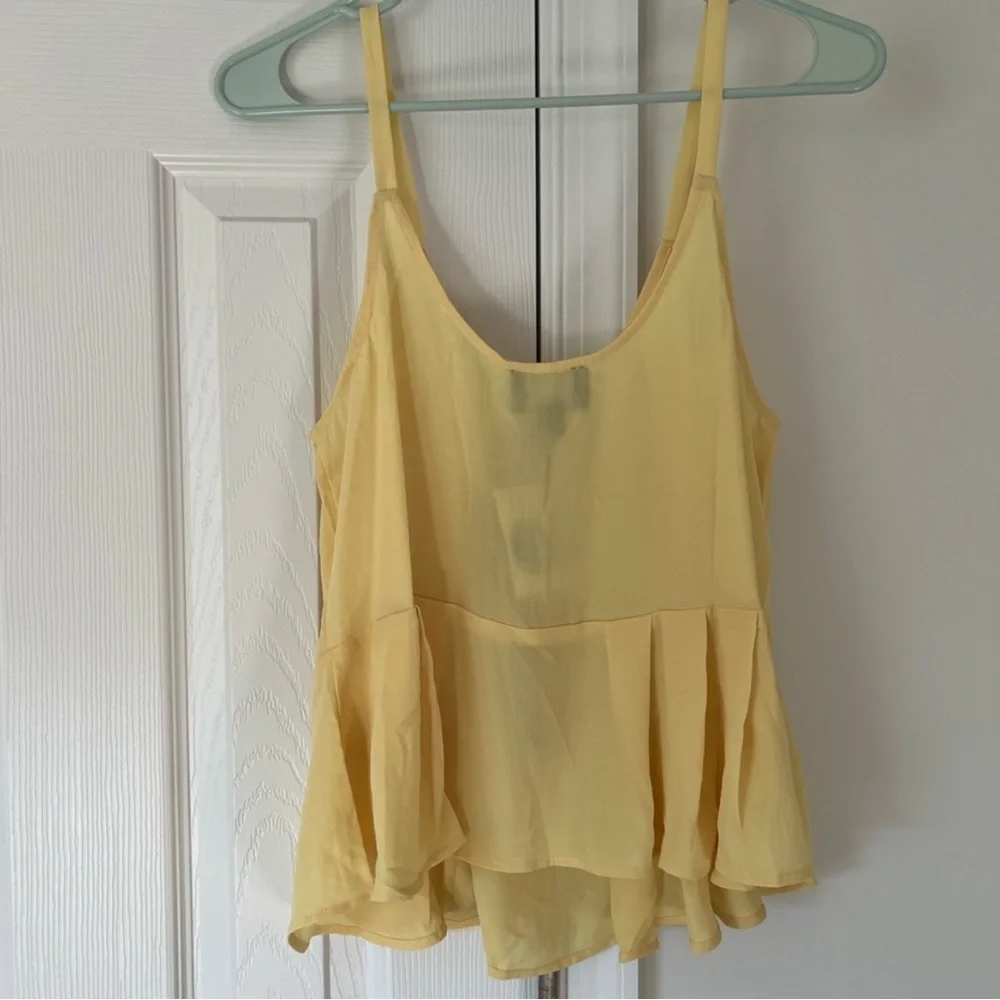 Urban Outfitters - Yellow Lumiere Blouse
- Medium - Picture 2 of 4